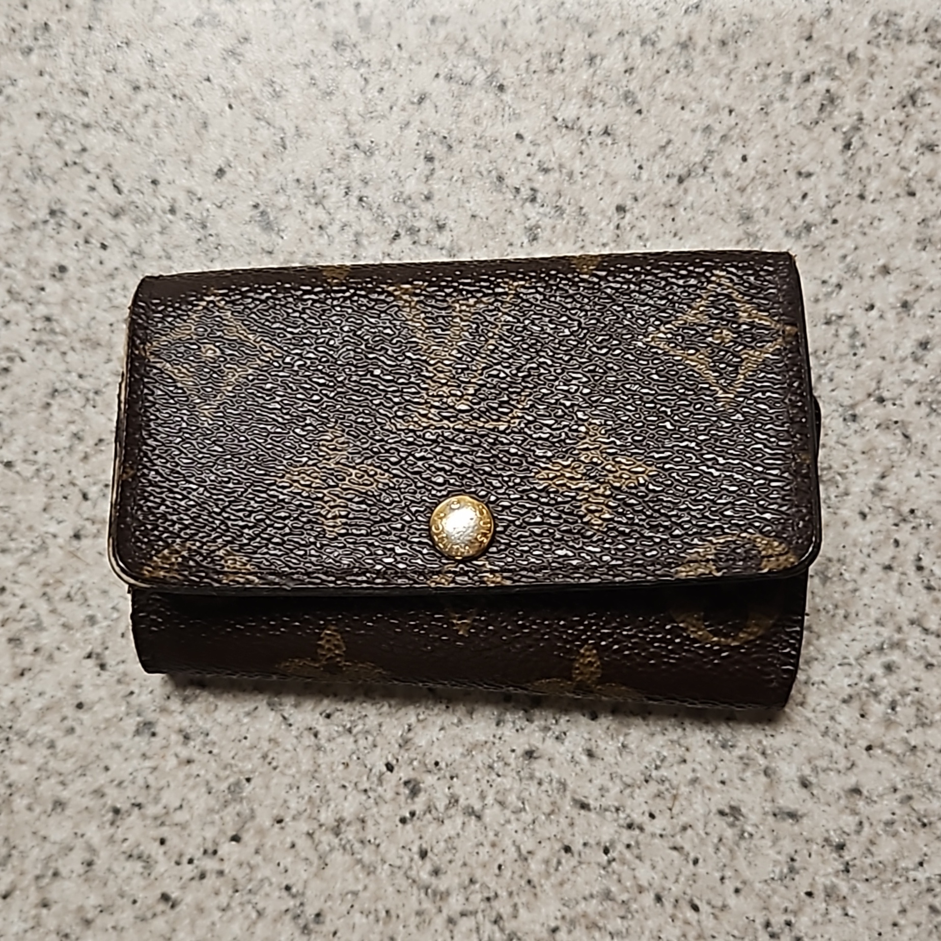 Louis Vuitton Key Cles (6 Key Holder)